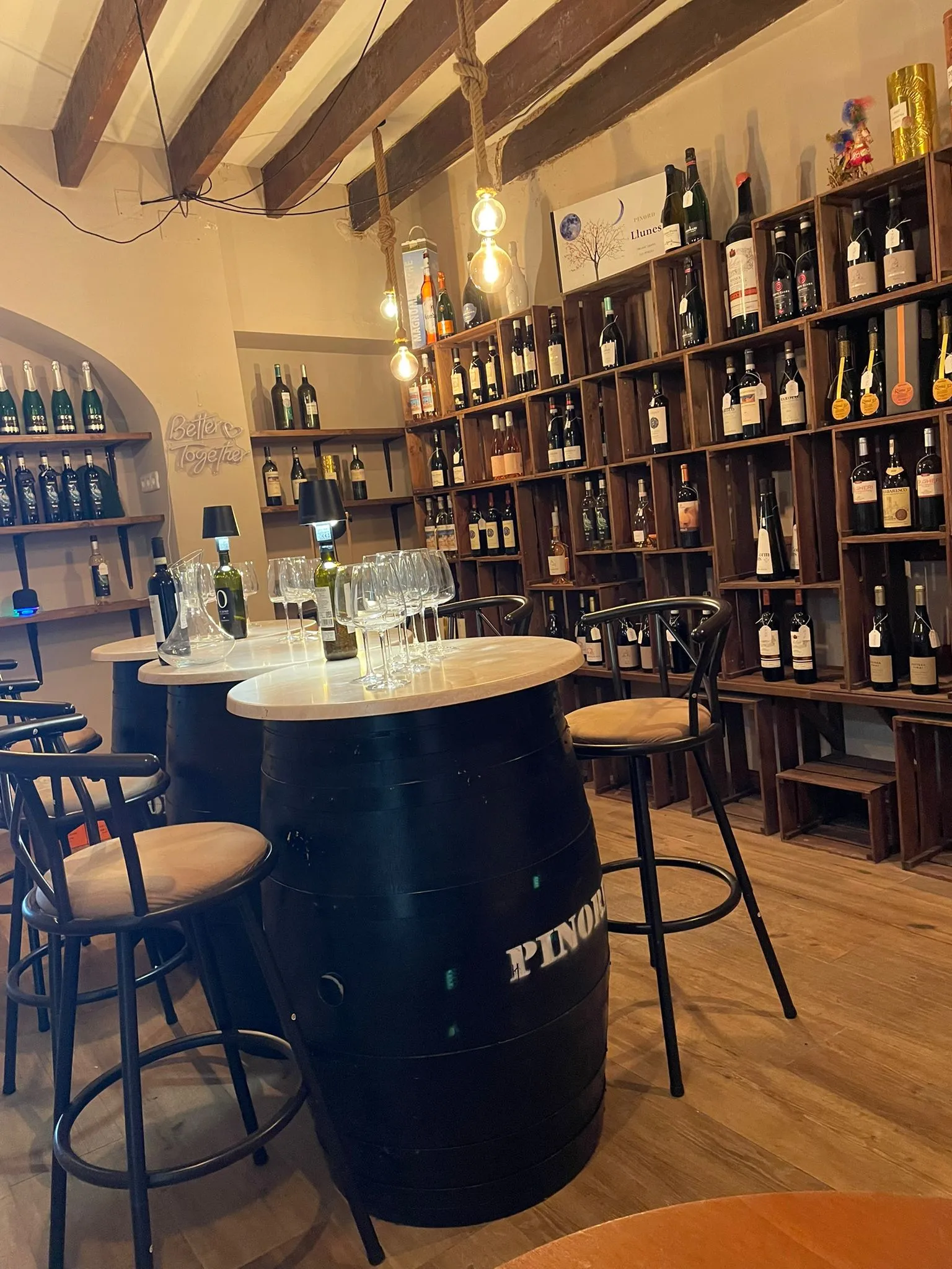 Mesas del bar La Botte en Llucmajor