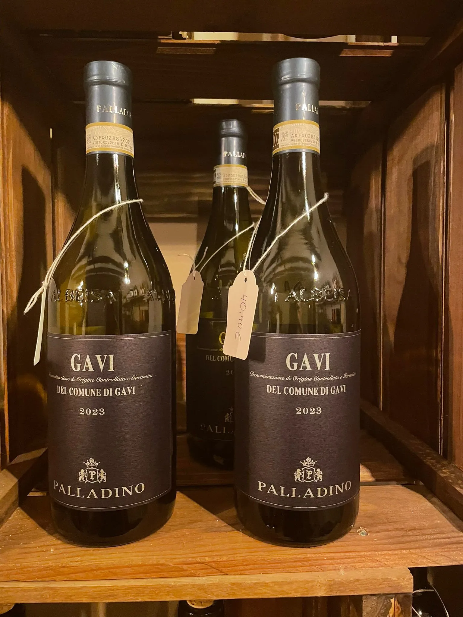 Servicio de vino tinto en La Botte